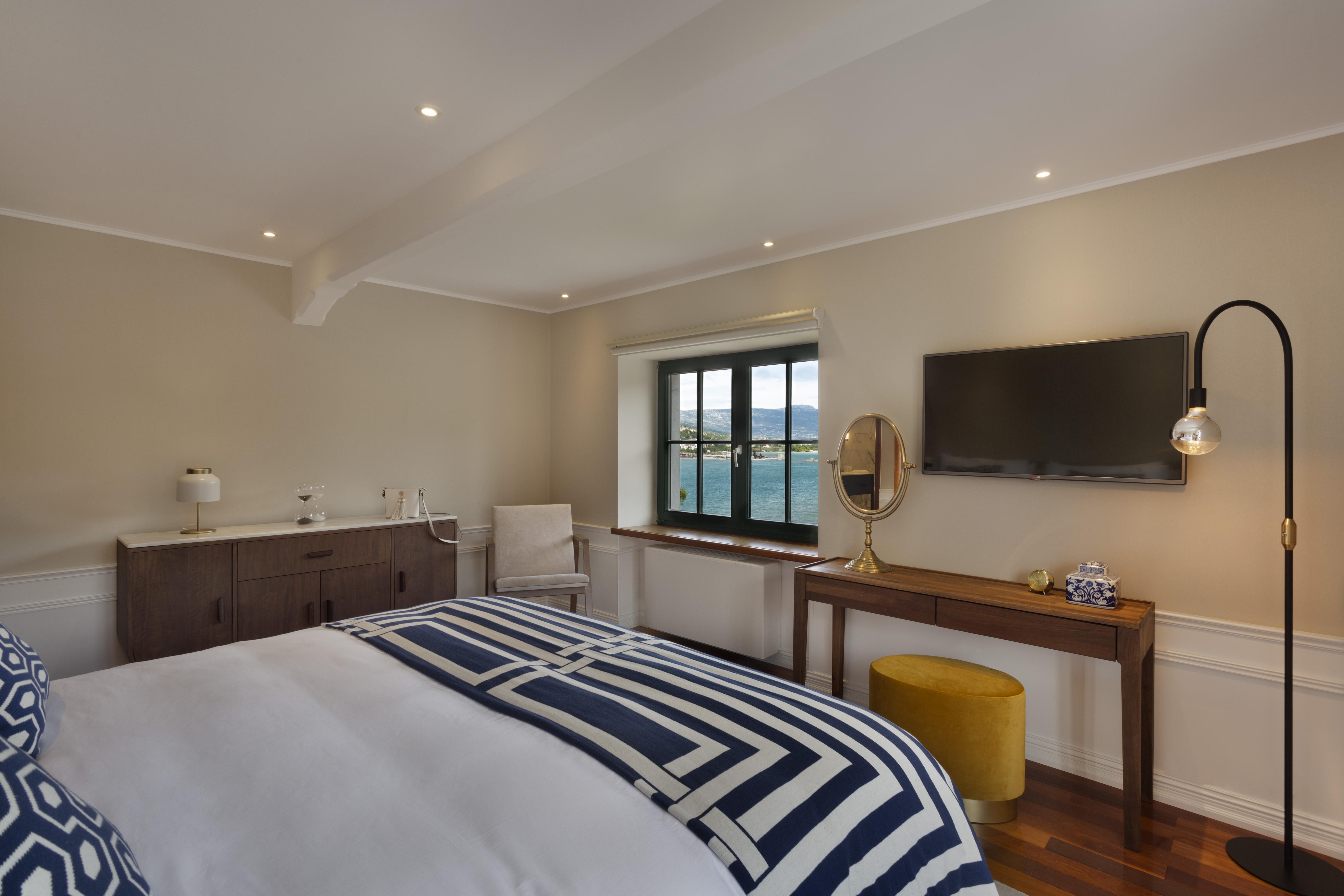 Brown House & 4* Trogir