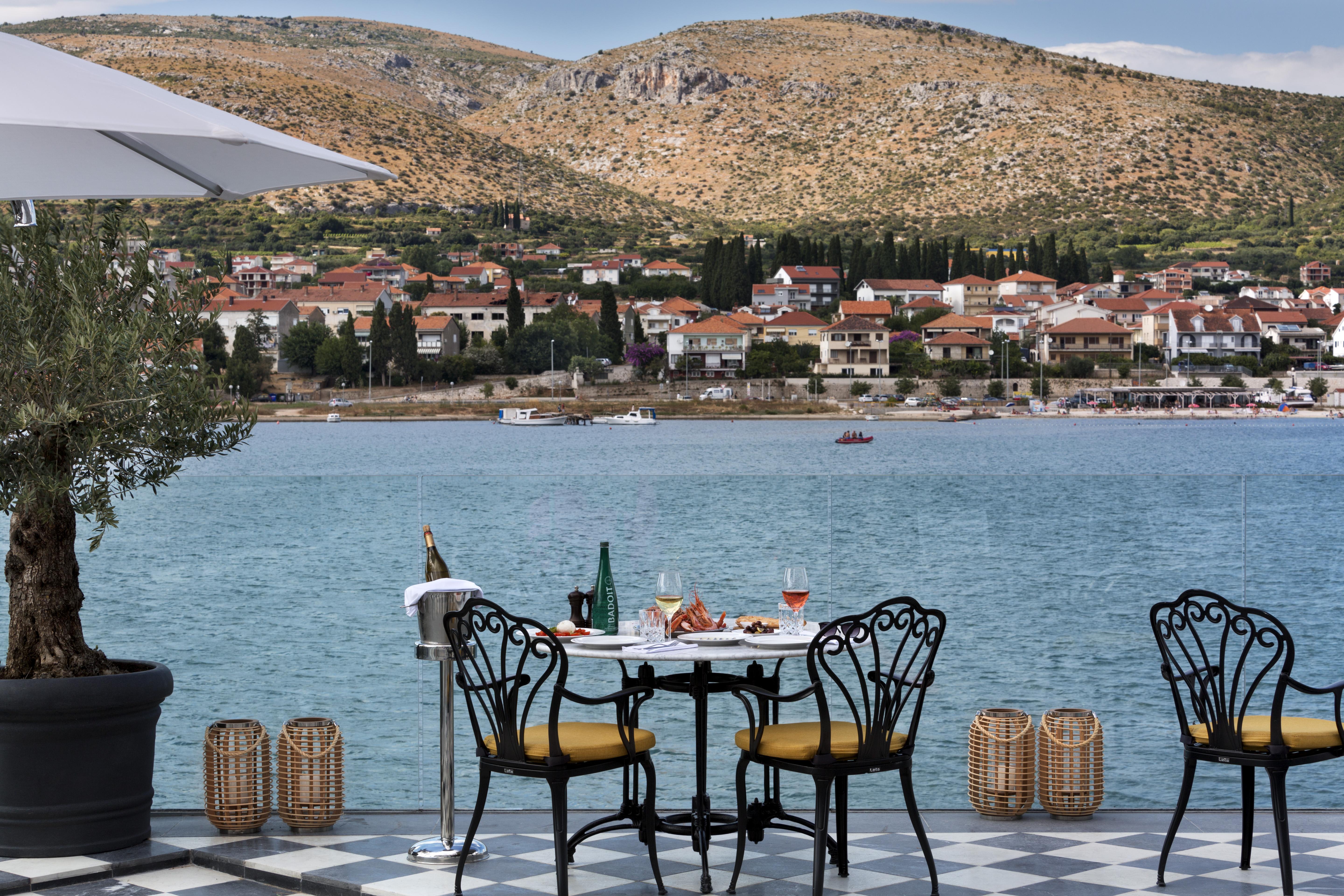 Brown House & 4* Trogir